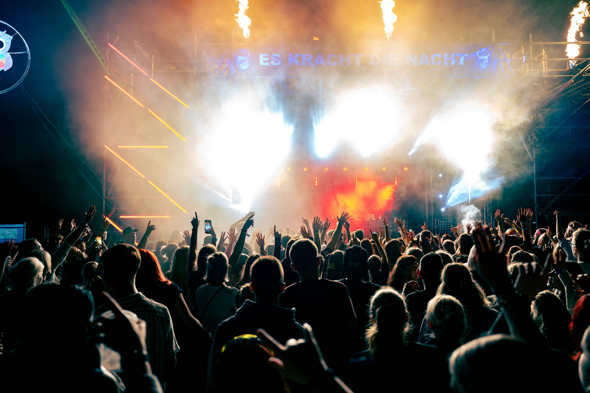 Es Kracht die Nacht.
                                    Schlabendorf